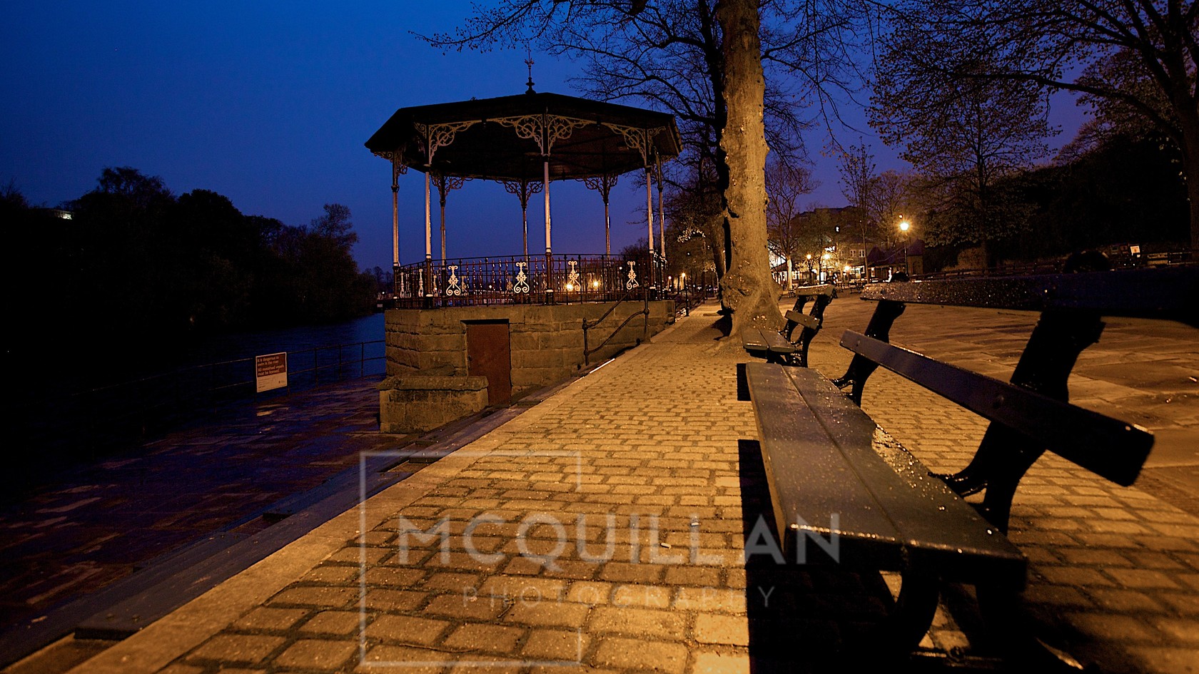 Bench 
 Keywords: Band Stand, Bench,Chester Riverside